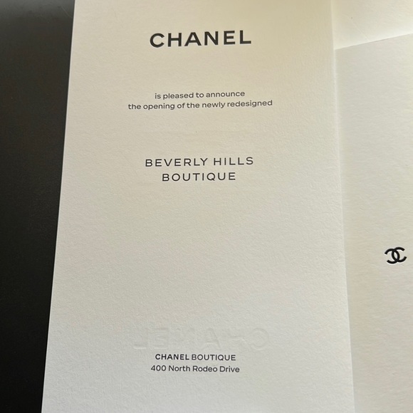 CHANEL NOTEBOOK- Blank Chanel Notebook 8.25”H x 5.10” W x .25” D White Pages NIE - Picture 8 of 16
